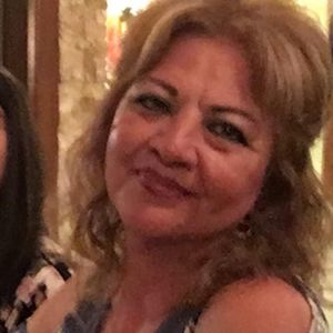 Meet your Posher, Antonia